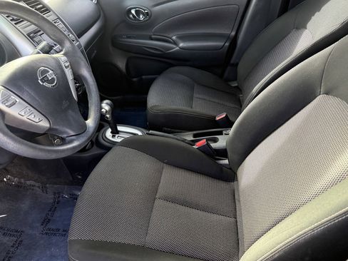 Used 2018 Nissan Versa SV image 10
