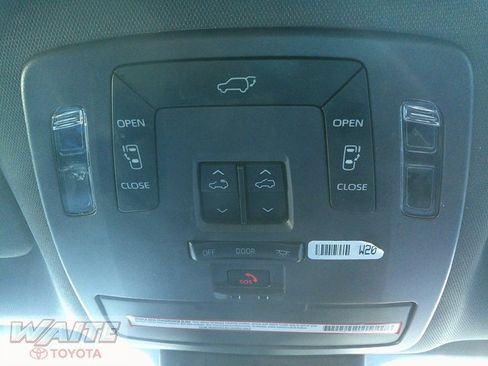 Certified 2021 Toyota Sienna XSE image 21