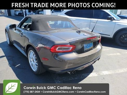 Used 2017 FIAT 124 Spider Lusso RWD image 6
