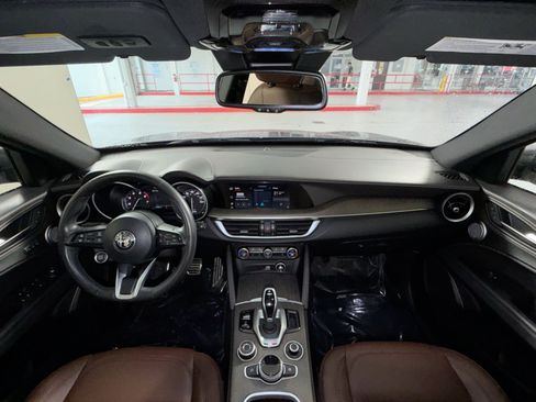 Used 2023 Alfa Romeo Stelvio Ti AWD/4WD image 23