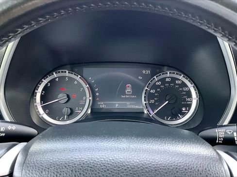 Used 2023 Toyota Highlander XLE AWD/4WD image 25