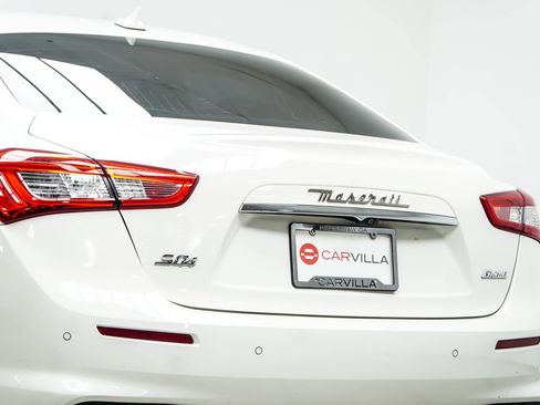 Used 2019 Maserati Ghibli S Q4 AWD/4WD image 14