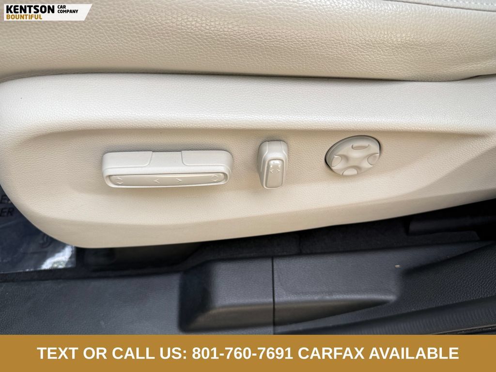 Used 2025 Honda Odyssey EX-L image 25