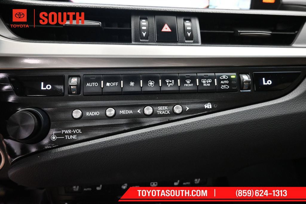 Used 2020 Lexus ES 350 w/ Accessory Package FWD image 18