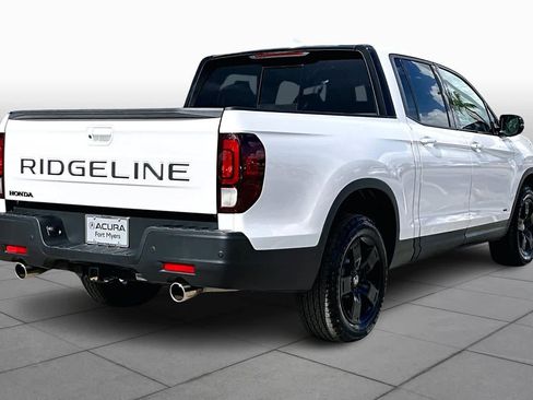 Used 2025 Honda Ridgeline Black Edition image 13
