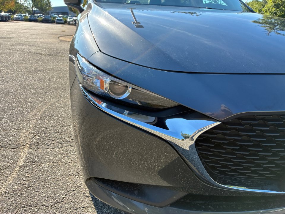 Used 2022 MAZDA MAZDA3 s FWD image 24