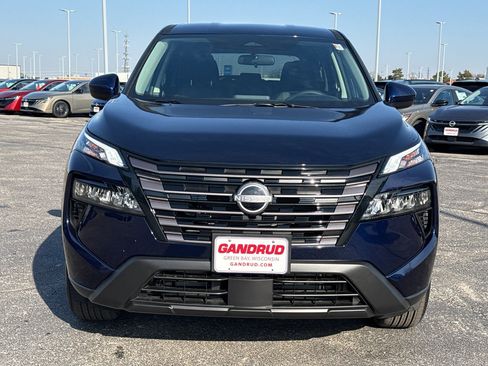 New 2026 Nissan Rogue SV AWD/4WD image 3