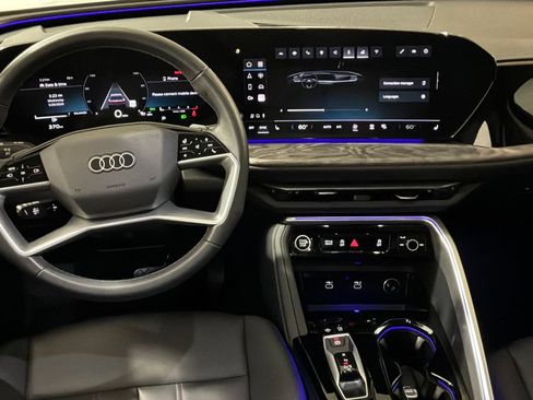 Used 2025 Audi Q5 Premium w/ Convenience Package AWD/4WD image 20