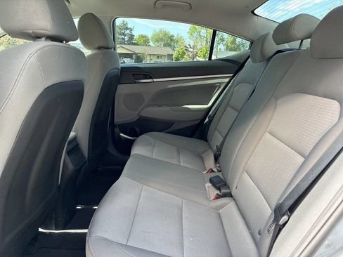 Used 2017 Hyundai Elantra SE w/ SE A/T Tech Package 03 image 10