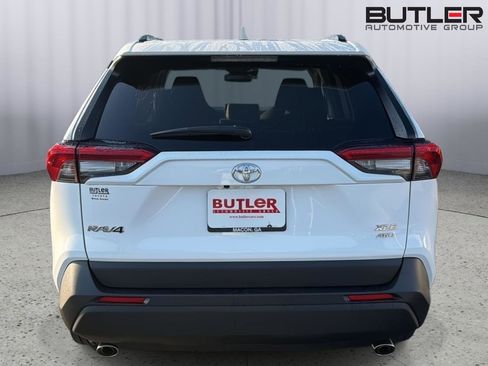 Certified 2023 Toyota RAV4 XLE w/ Convenience Package AWD/4WD image 5