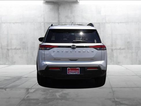 Certified 2025 Nissan Pathfinder SV AWD/4WD image 6