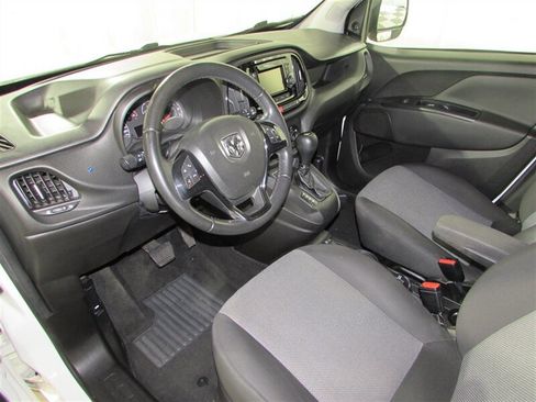 Used 2018 RAM ProMaster City Tradesman image 17