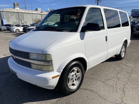 Used 2005 Chevrolet Astro Passenger w/ LS Preferred Equipment Group RWD image 2