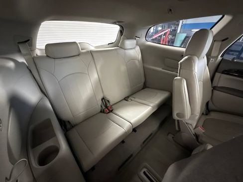 Used 2014 Buick Enclave Leather FWD image 31