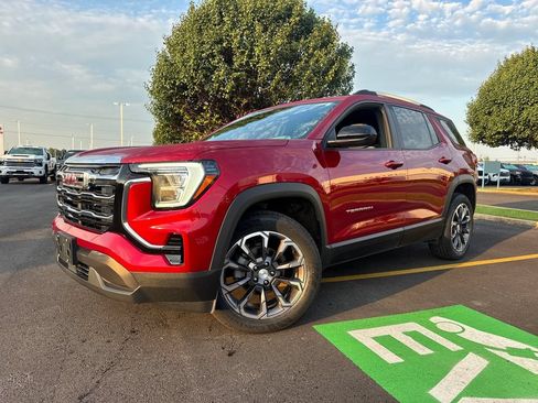 Used 2025 GMC Terrain Elevation w/ Elevation Premium Package AWD/4WD image 1