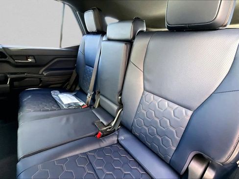 New 2026 Toyota 4Runner 4WD image 17