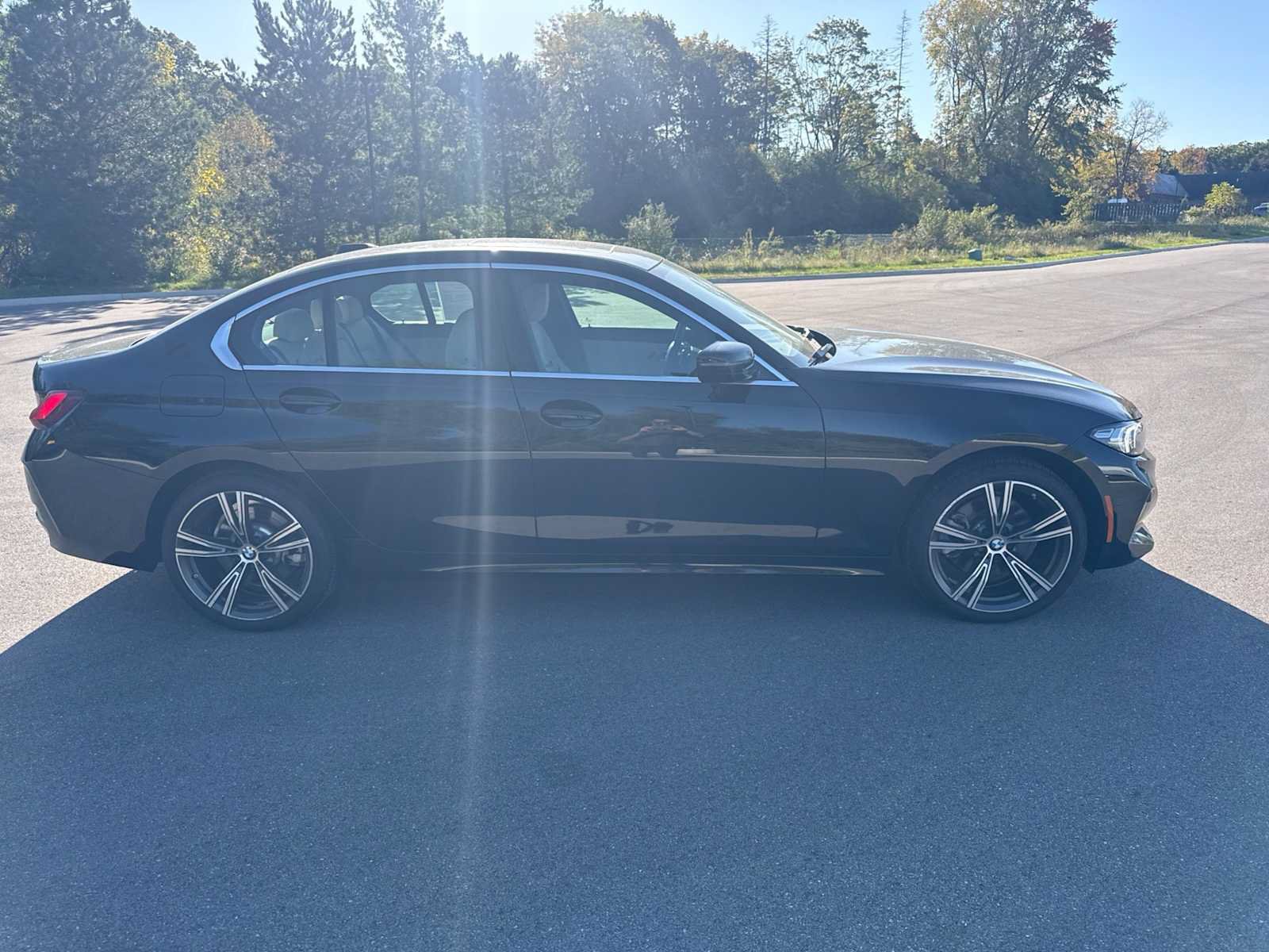 Used 2024 BMW 330i xDrive Sedan w/ Convenience Package AWD/4WD image 36
