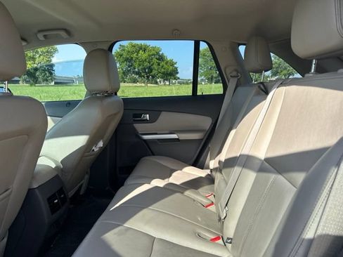 Used 2014 Ford Edge SEL w/ Equipment Group 205A FWD image 9