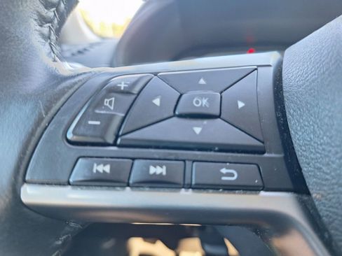 Used 2022 Nissan Sentra SV w/ All-Weather Package image 13