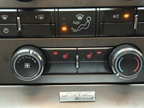 Used 2012 Ford Mustang GT Premium image 13