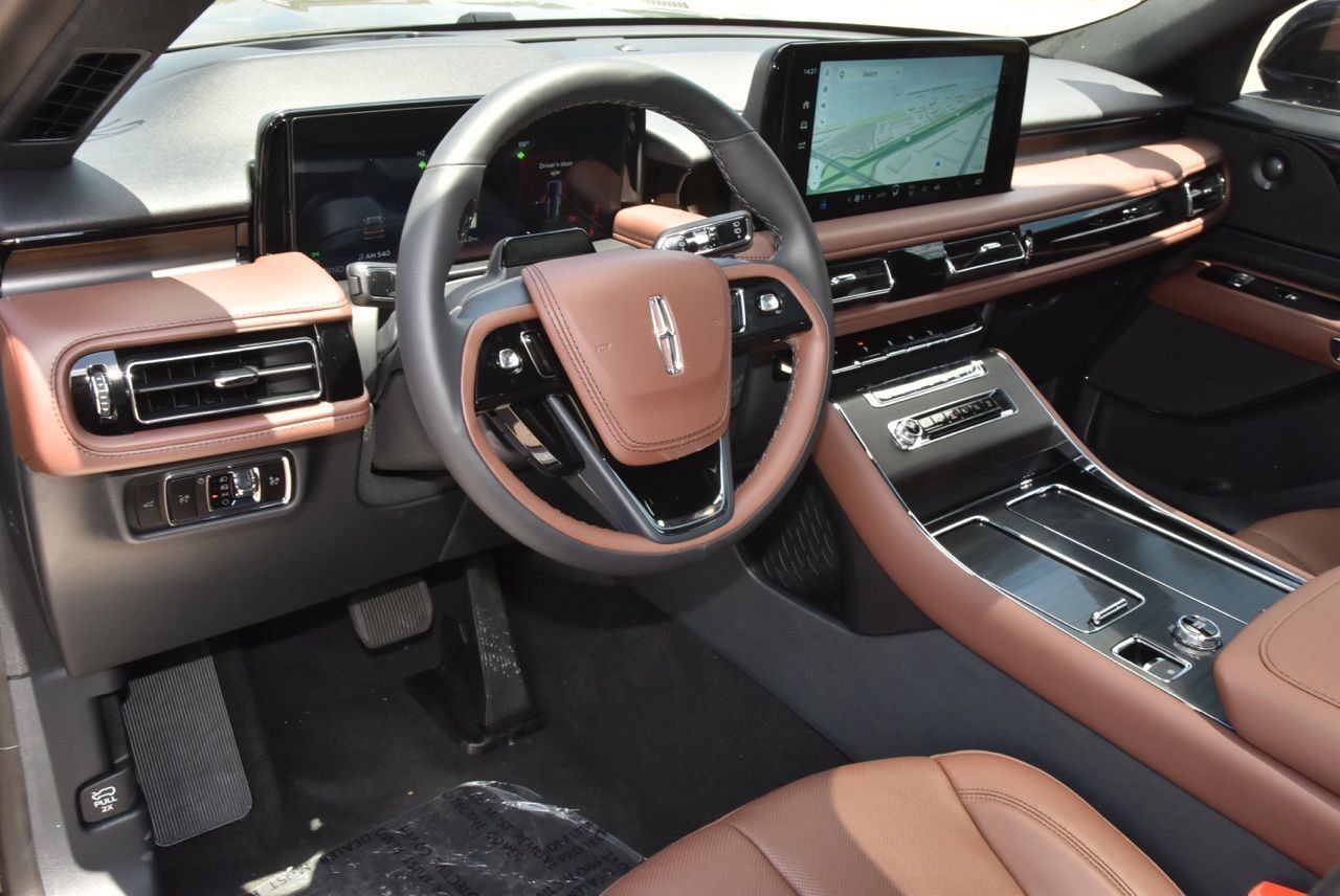 New 2026 Lincoln Aviator Reserve w/ Illumination Package AWD/4WD image 34