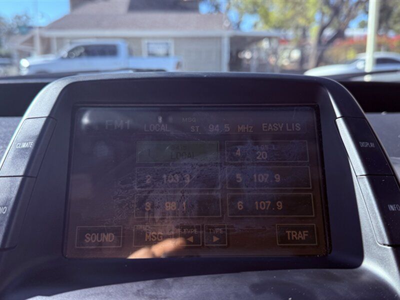 Used 2004 Toyota Prius FWD image 11