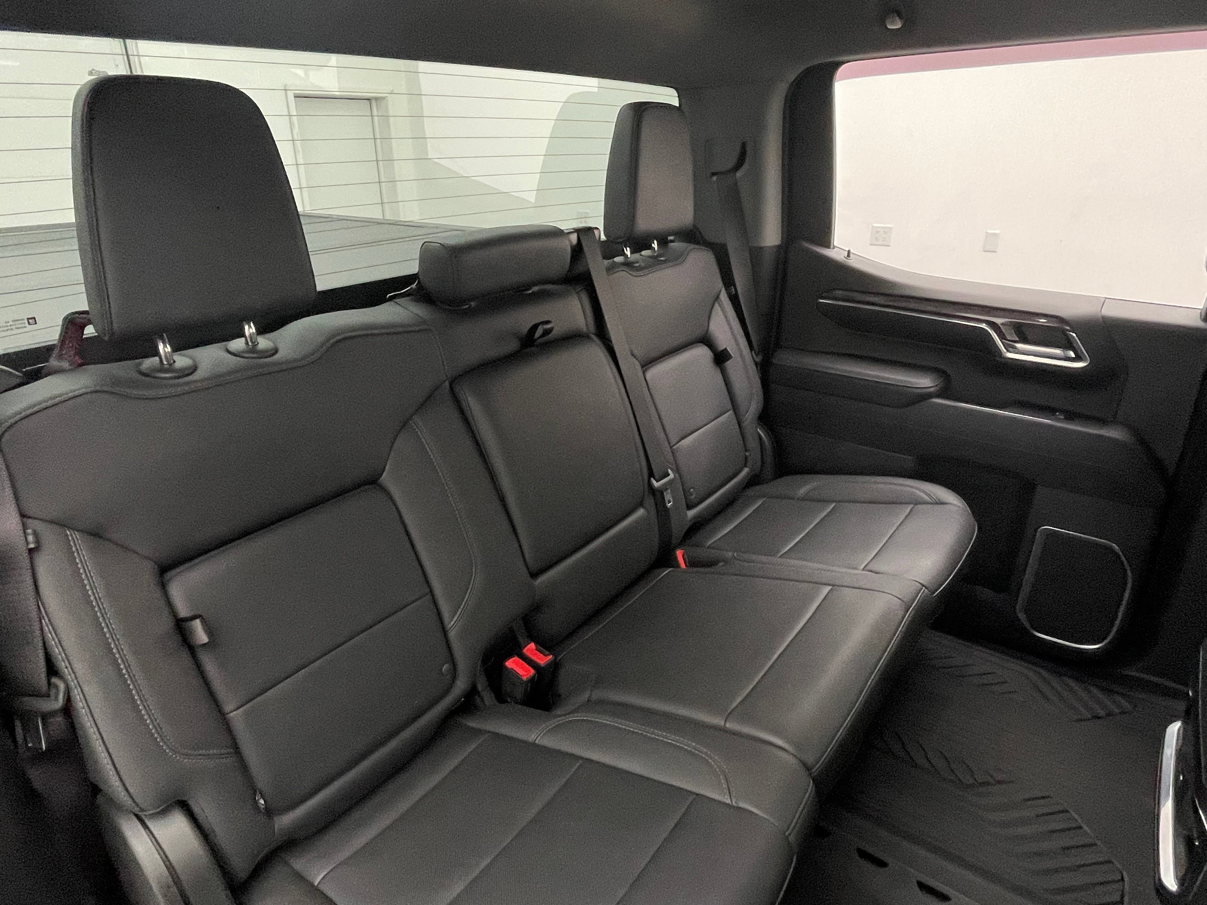 Used 2023 Chevrolet Silverado 1500 LTZ AWD/4WD image 39