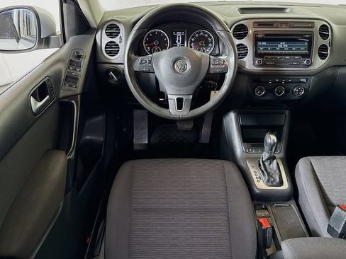 Used 2014 Volkswagen Tiguan S FWD image 17