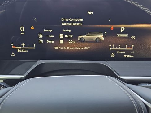 Used 2025 INFINITI QX80 Sensory image 15