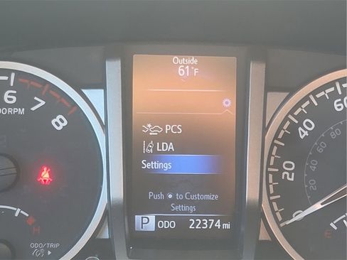 Used 2022 Toyota Tacoma Limited image 24