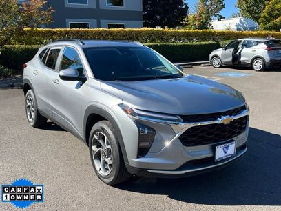 Used 2025 Chevrolet Trax LT w/ LT Convenience Package