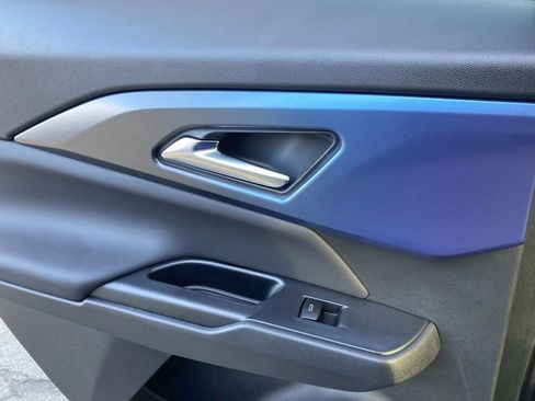 New 2026 Chevrolet Equinox EV LT image 24