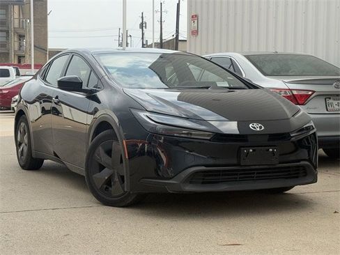 Used 2024 Toyota Prius Limited image 2