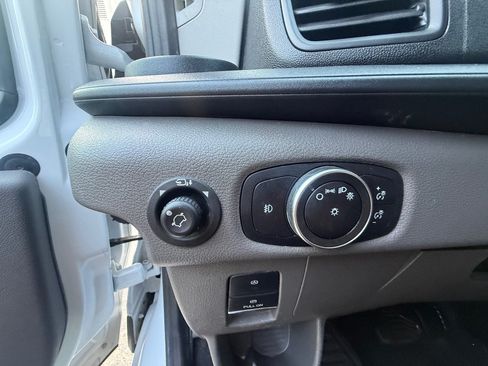 Used 2024 Ford Transit 350 XLT RWD image 17
