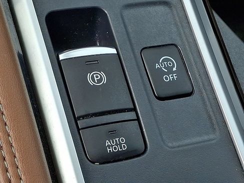 Used 2024 Nissan Pathfinder Platinum w/ Cargo Package AWD/4WD image 24