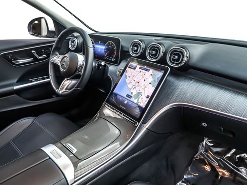 Used 2023 Mercedes-Benz C 300 Sedan image 15