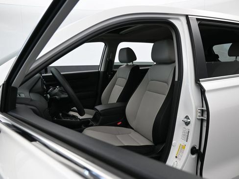 Used 2024 Honda CR-V EX image 10