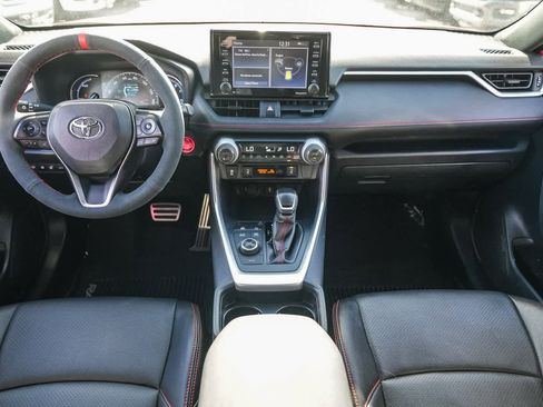 Used 2021 Toyota RAV4 SE w/ Weather & Moonroof Package image 11