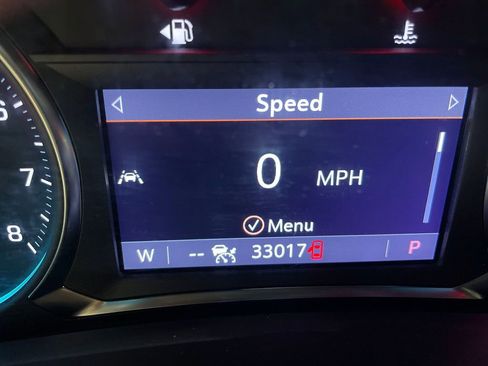 Used 2022 Chevrolet Equinox RS w/ Infotainment Package image 36