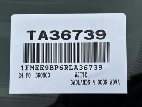 Used 2024 Ford Bronco Badlands image 60