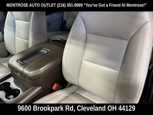 Used 2022 Chevrolet Tahoe Z71 w/ Z71 Off-Road Package AWD/4WD image 27