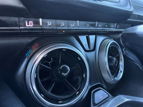 Used 2020 Chevrolet Camaro LT image 24