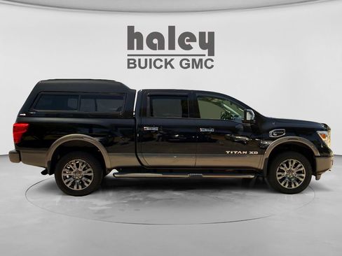 Used 2018 Nissan Titan Platinum Reserve w/ Platinum Utility Package AWD/4WD image 6