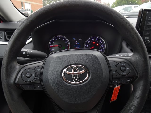 Used 2019 Toyota RAV4 LE w/ All Weather Liner Package AWD/4WD image 18