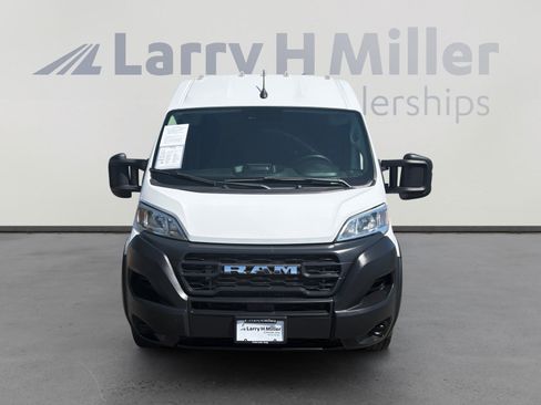 Used 2023 RAM ProMaster 2500 FWD image 8