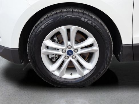 Used 2020 Ford Edge SEL w/ Convenience Package image 9