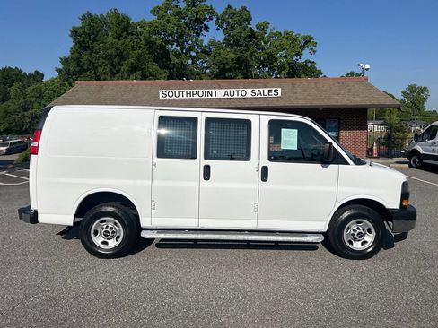 Used 2021 GMC Savana 2500 w/ Driver Convenience Package RWD image 2