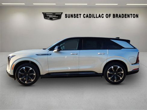 New 2025 Cadillac Escalade IQ Sport 1 w/ Smart Trailering package image 4