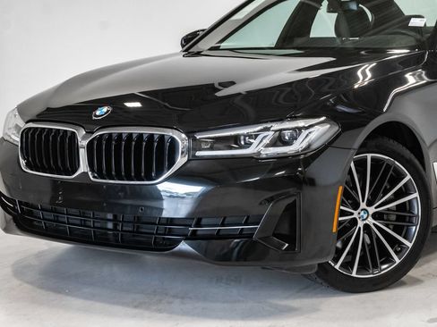 Used 2023 BMW 530i xDrive w/ Premium Package AWD/4WD image 2