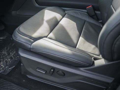 New 2025 Ford Expedition Max Platinum w/ Stealth Performance Package image 47